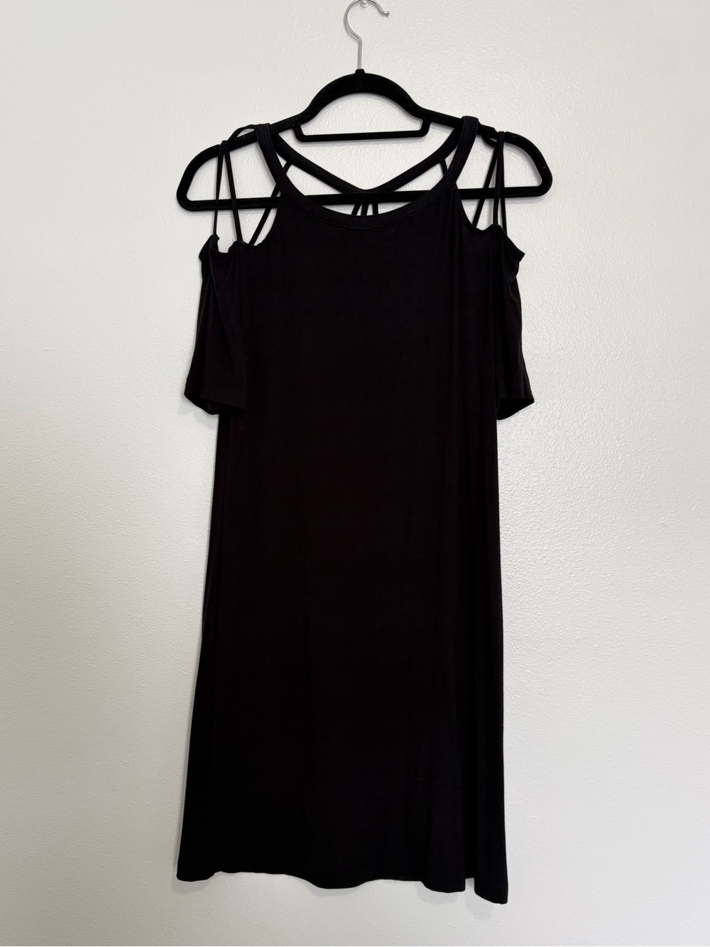 Fabletics Black Strappy Cold Shoulder Dress – XS